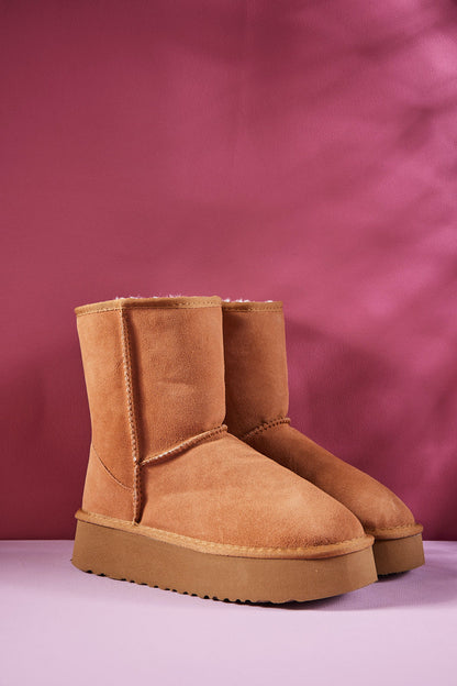 Beautifully Crafted Boots in a Classic Style