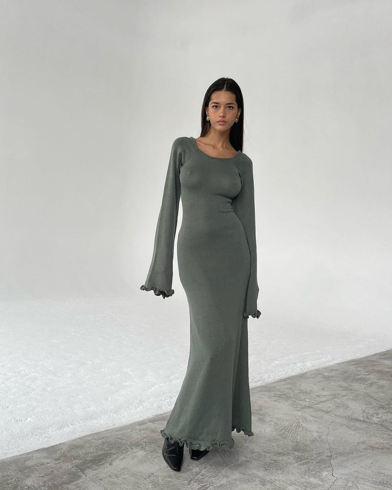 A Vintage Style Dress with Delicate Timeless Details