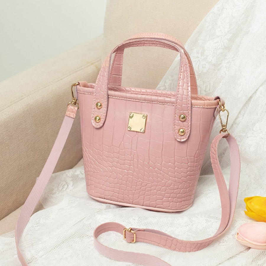 Gracefully Styled Bag for Any Occasion