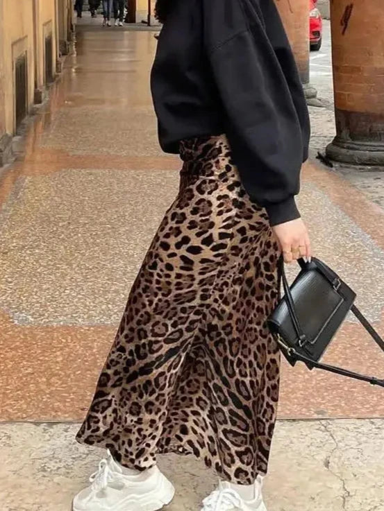 Classic Vintage Garment with a Flattering Fit