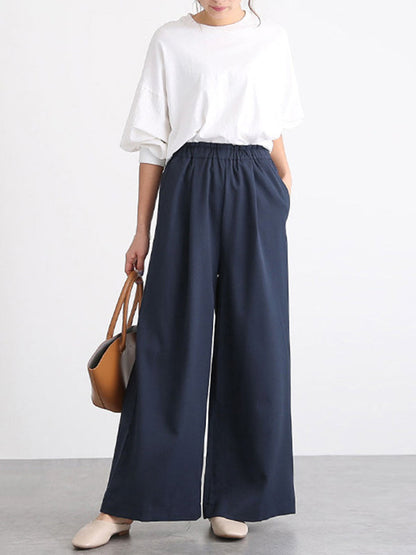 Sophisticated Trousers with a Clean Classic Look