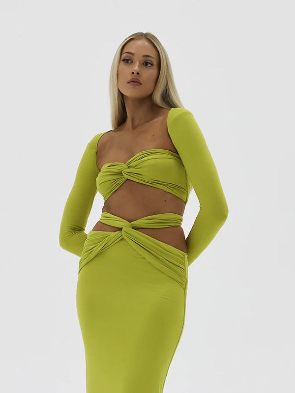 GREEN