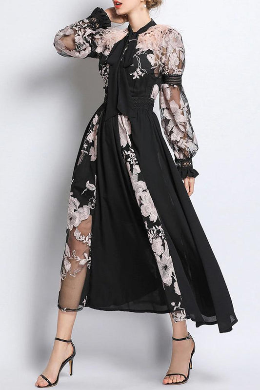 Classic Vintage & Enduringly Stylish Dress