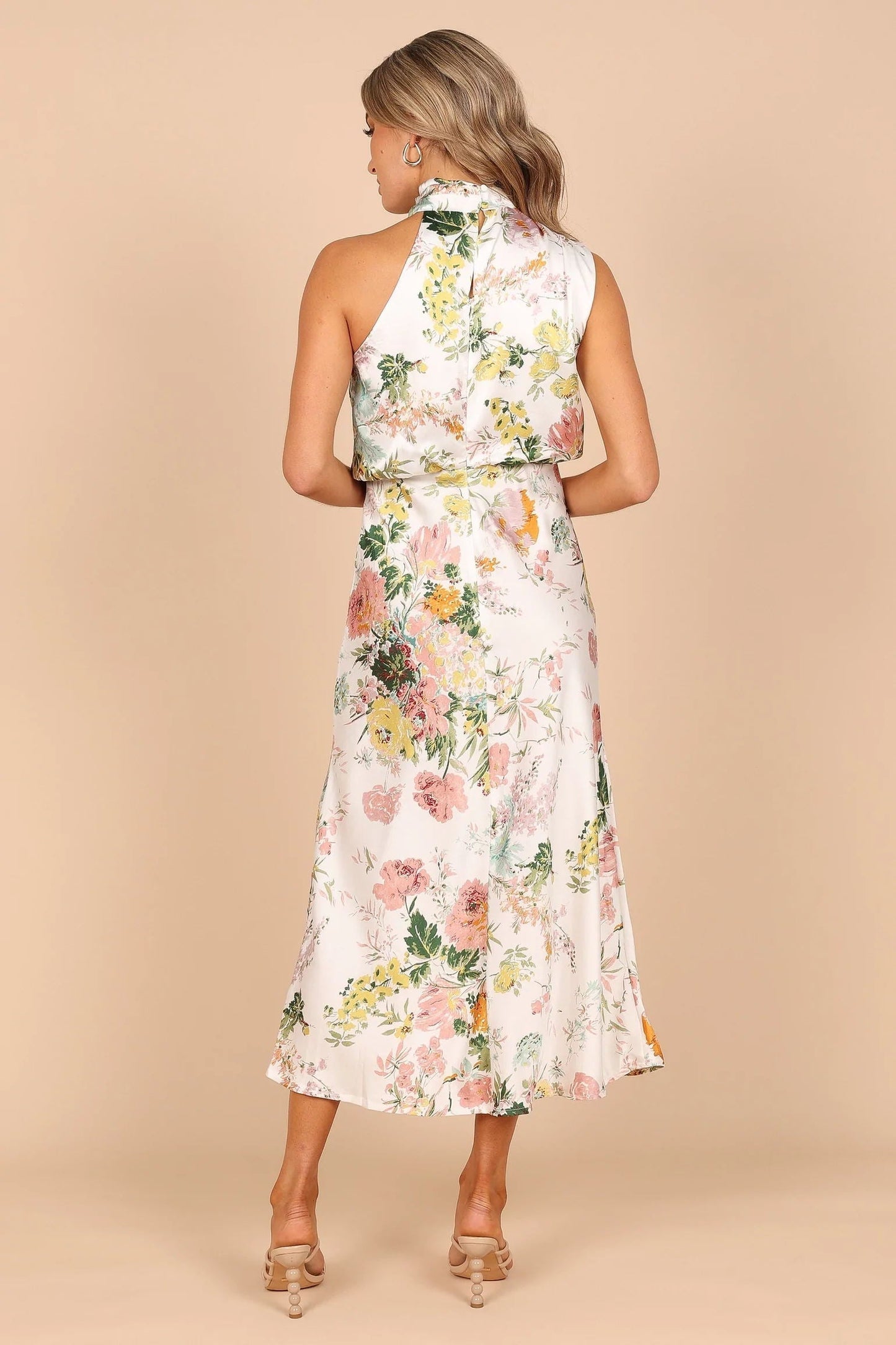Classic Vintage & Enduringly Stylish Dress