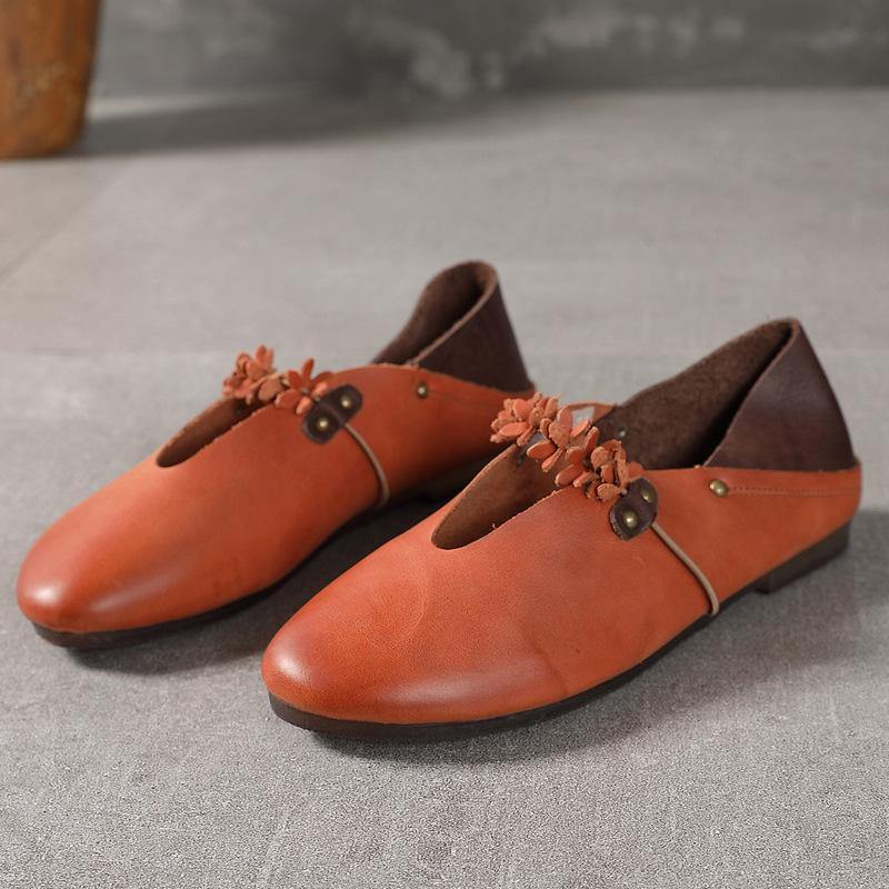 Effortlessly Elegant Shoes with a Timeless Design