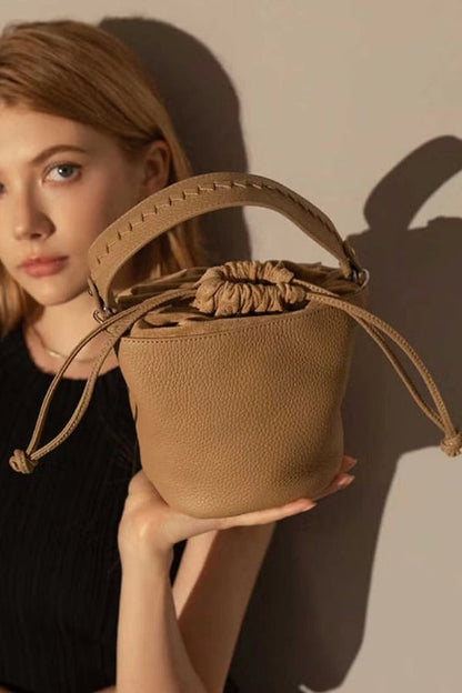 Classic Vintage Bag with a Flattering Fit