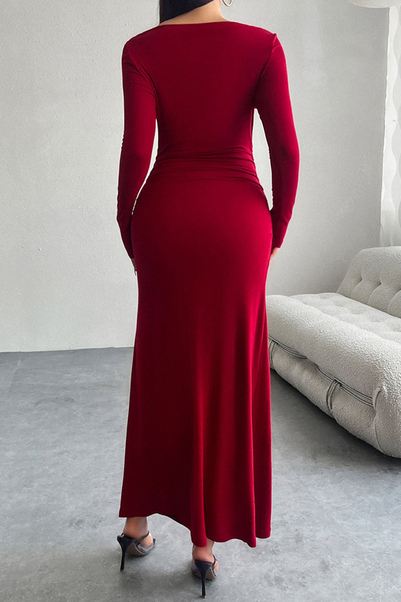 Beautifully Crafted Dress in a Classic Style