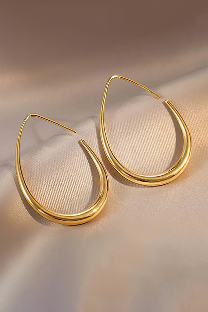 Beautifully Finished Garment in a Timeless Design