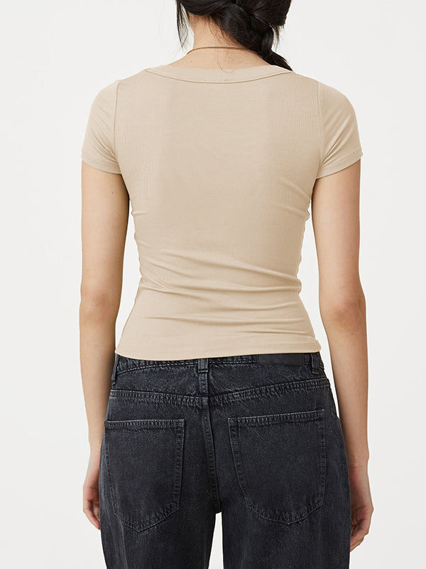 Gracefully Styled T-Shirt for Any Occasion