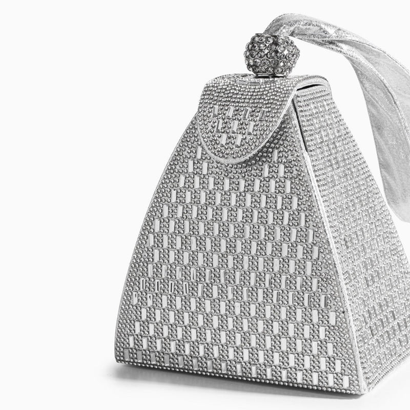Elegantly Styled Bag for Everyday Wear