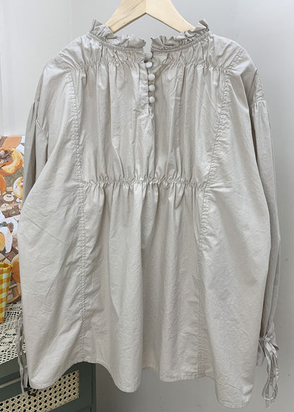 Well Tailored Top with a Graceful Silhouette