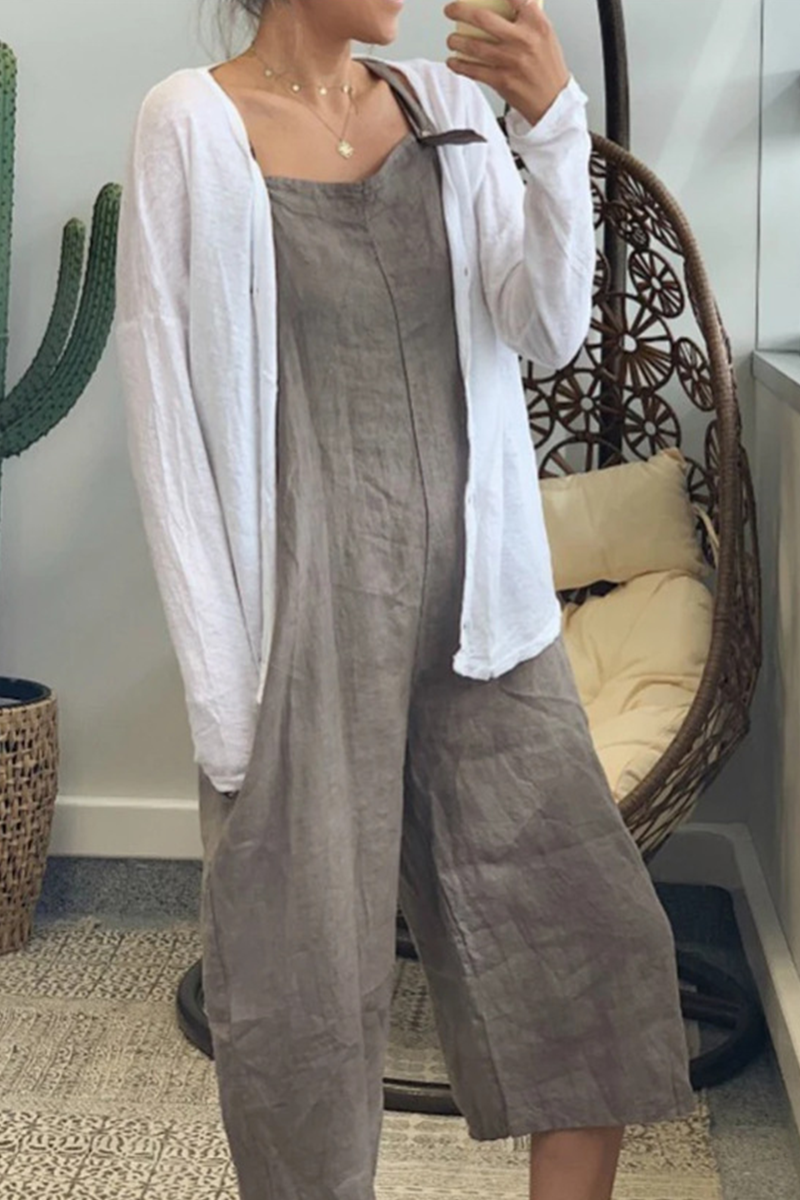 Effortlessly Elegant Garment with a Timeless Design