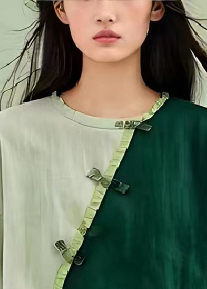 Sophisticated Blouse with a Clean Classic Look