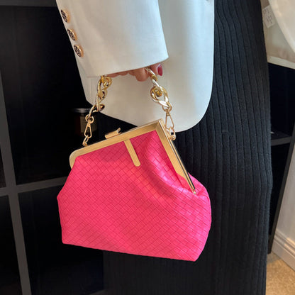 Beautifully Finished Bag in a Timeless Design