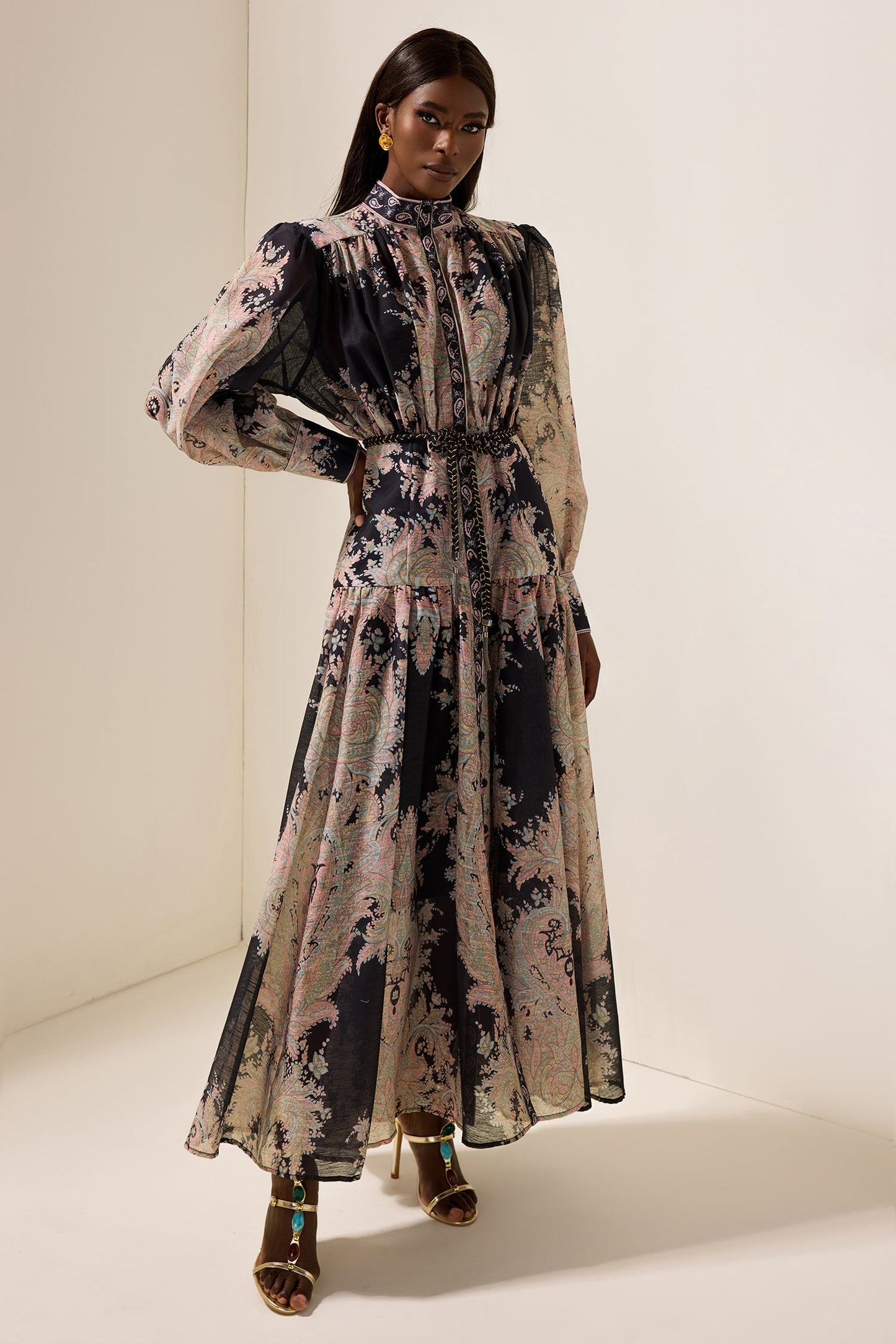 Classic Vintage & Enduringly Stylish Dress