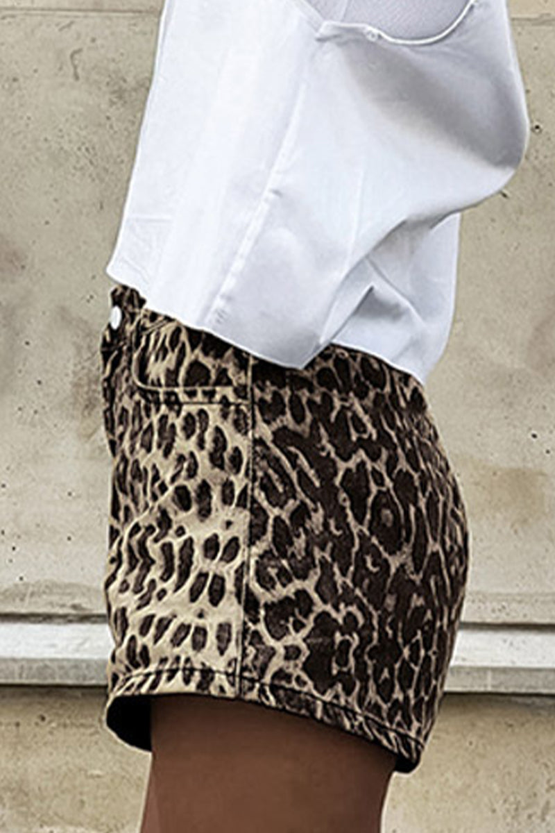 Sophisticated Garment with a Clean Classic Look