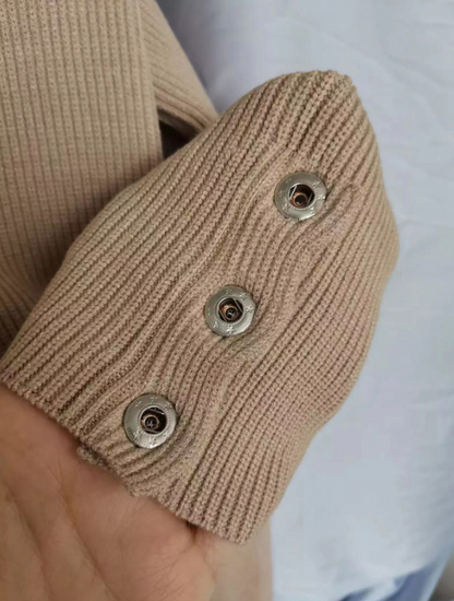 Effortlessly Elegant Sweater with a Timeless Design