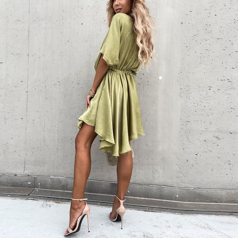 Beautifully Crafted Dress in a Classic Style