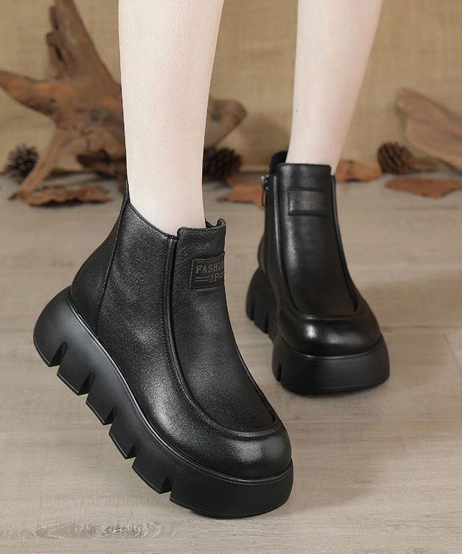 Polished Boots with an Effortless Classic Look