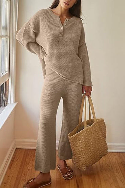 Beautifully Finished Top in a Timeless Design