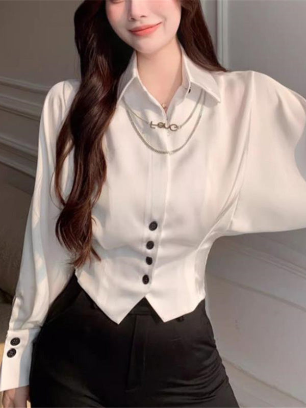 Beautifully Finished Blouse in a Timeless Design