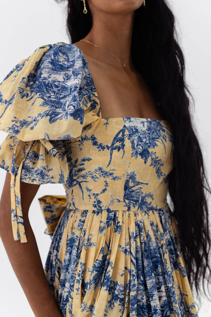 Beautifully Crafted Dress in a Classic Style