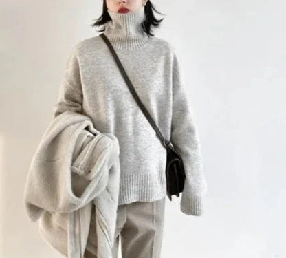 Classic Vintage Sweater with a Flattering Fit