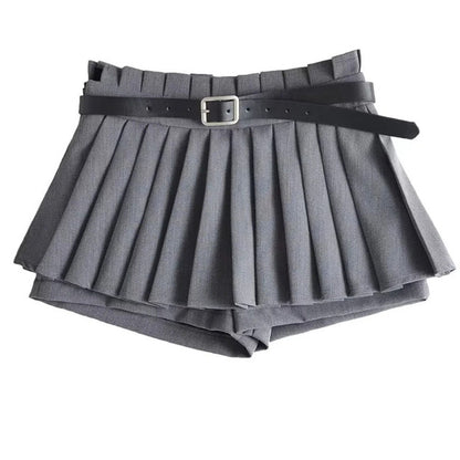 Sophisticated Garment with a Clean Classic Look