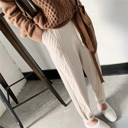 Beautifully Finished Pants in a Timeless Design