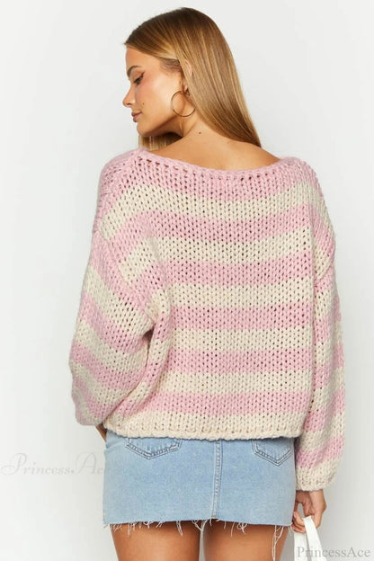 Beautifully Finished Sweater in a Timeless Design