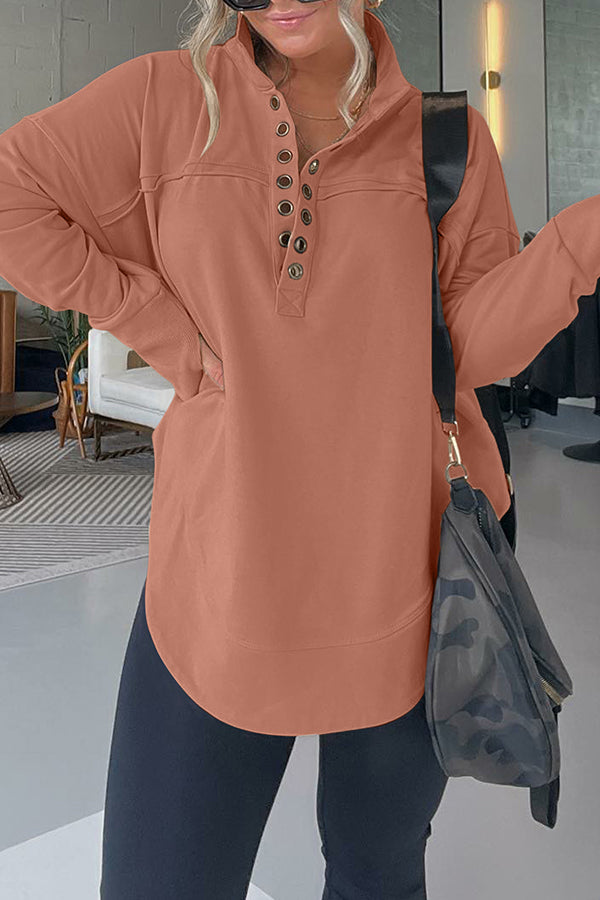 Classic Vintage Pullover with a Flattering Fit
