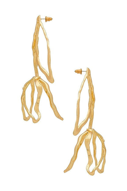 Effortlessly Elegant Garment with a Timeless Design