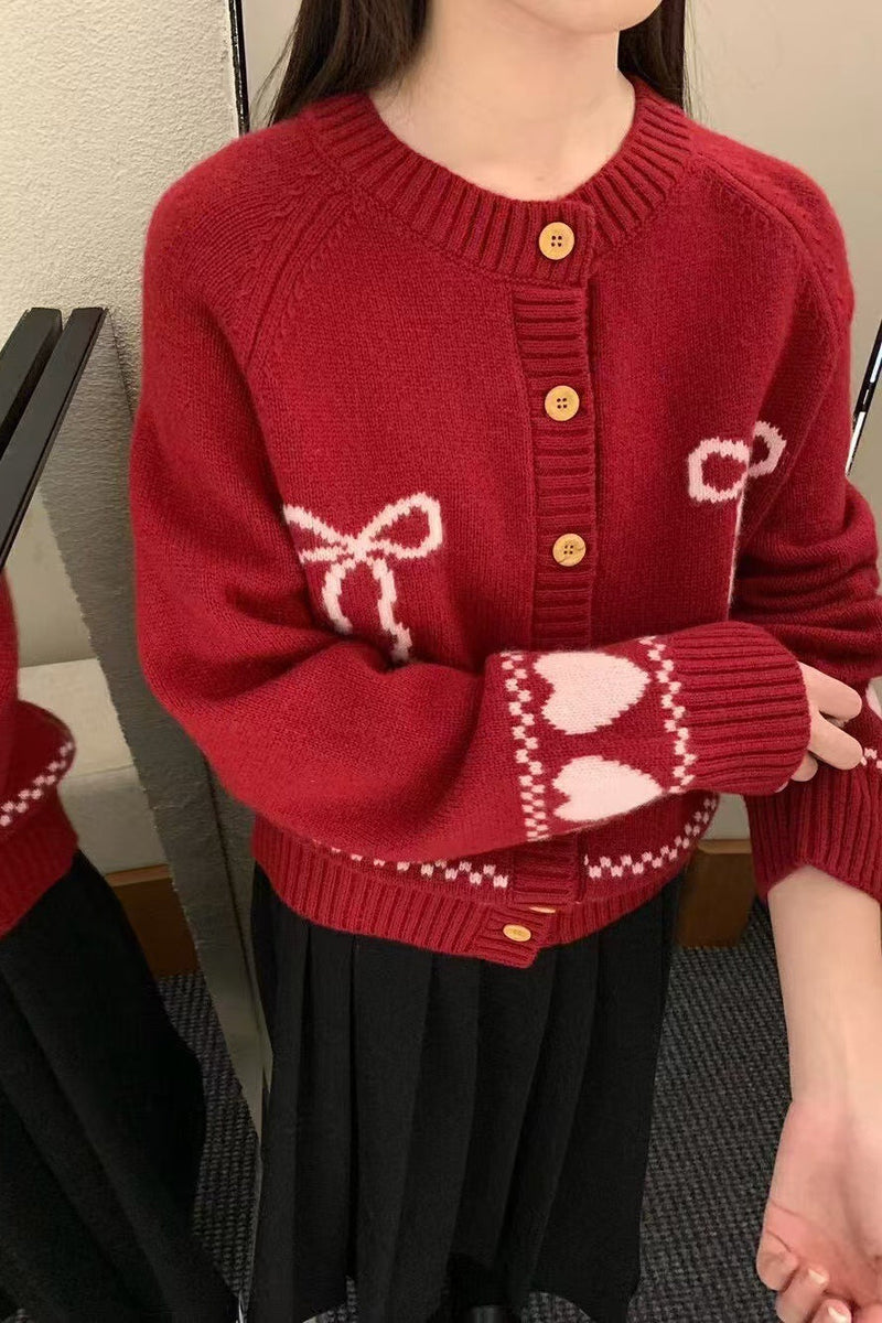 Beautifully Crafted Cardigan in a Classic Style