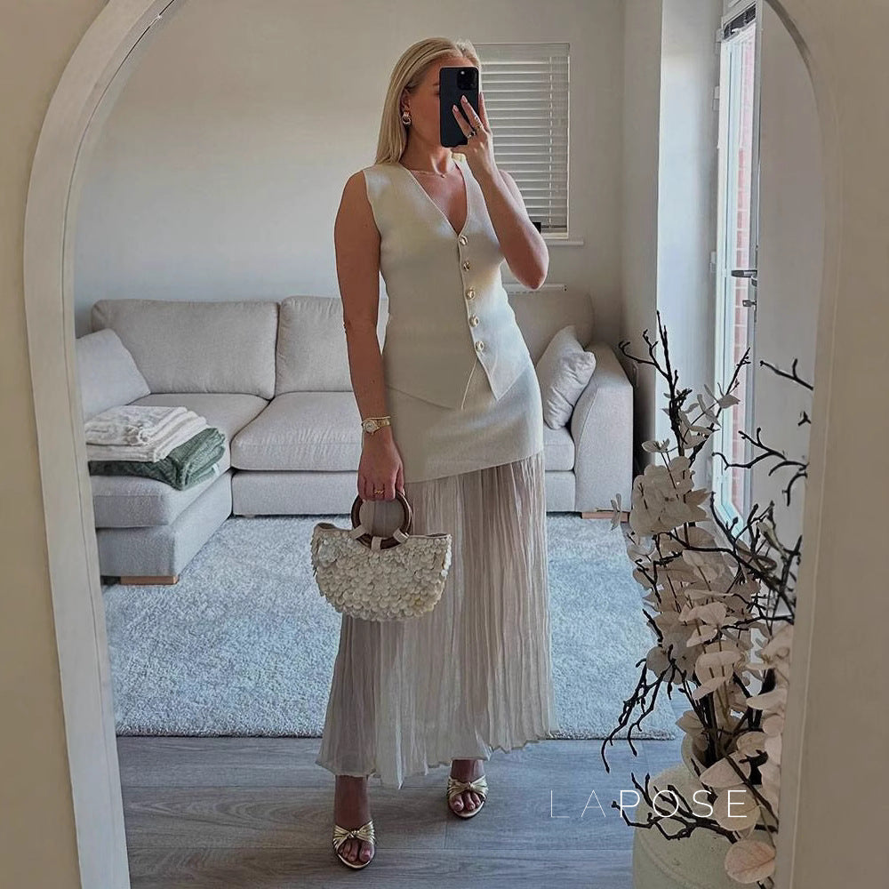 Classic Vintage Garment with a Flattering Fit