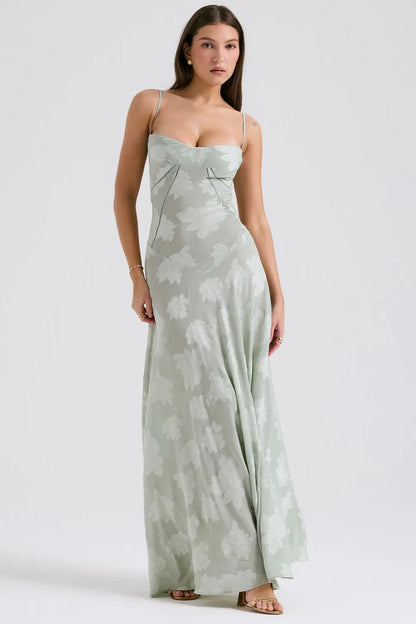 Classic Vintage & Enduringly Stylish Garment