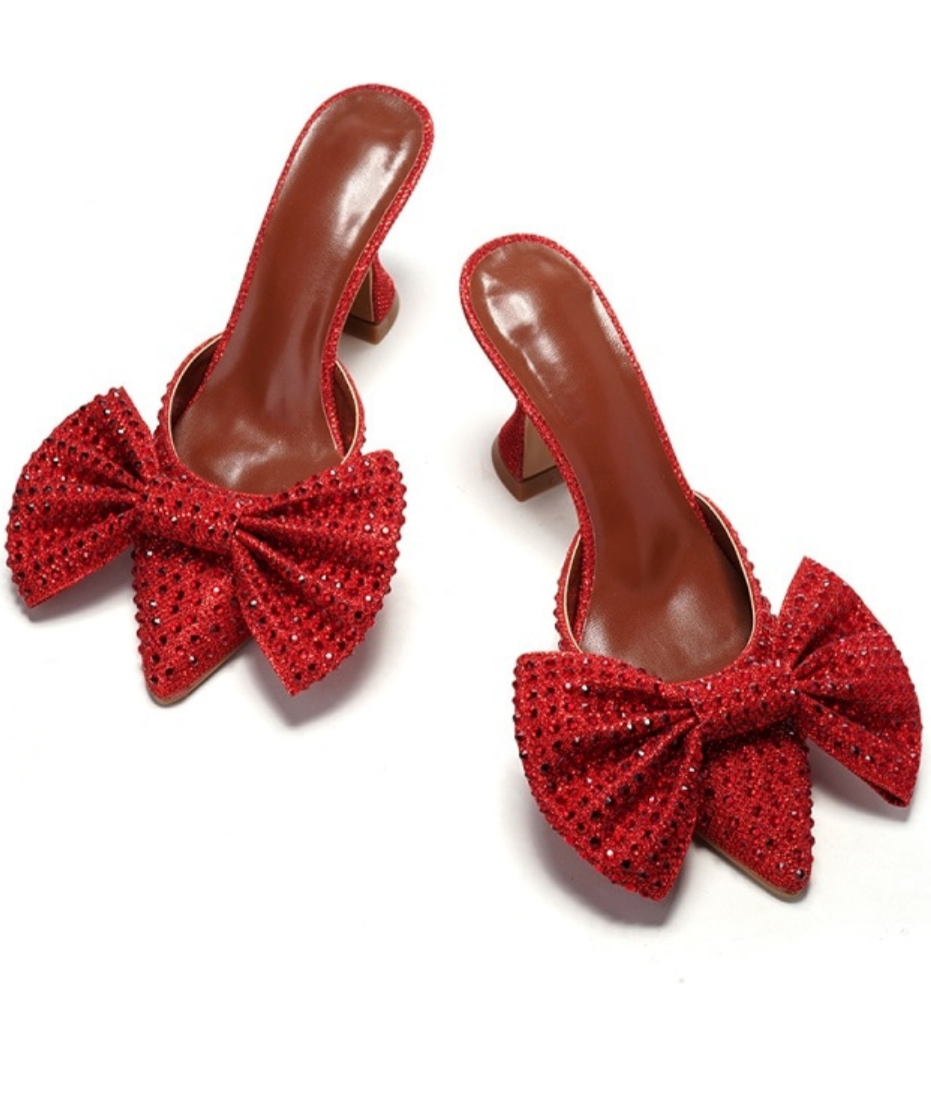 Polished Heels with an Effortless Classic Look