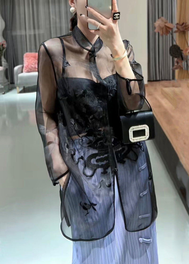 Beautifully Finished Top in a Timeless Design