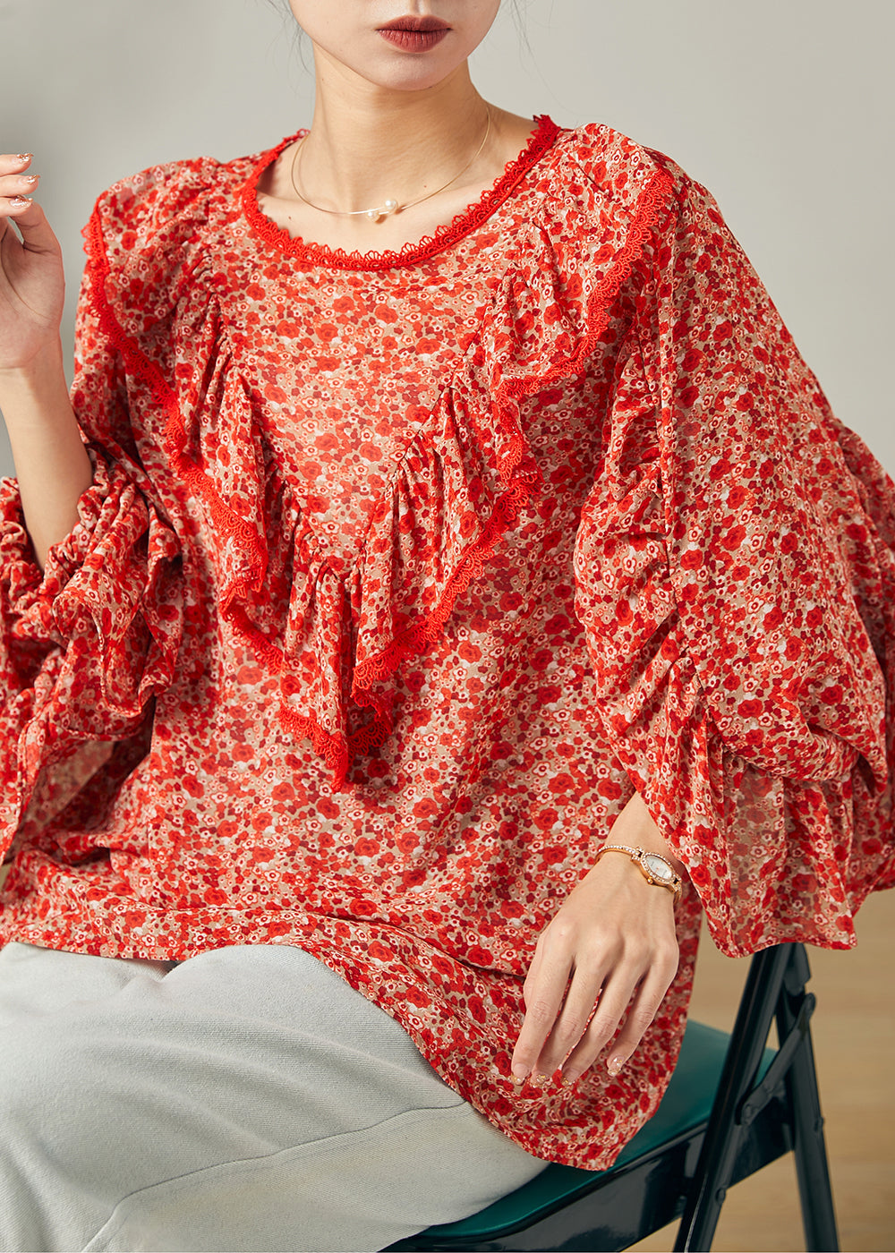 Classic Vintage & Enduringly Stylish Blouse