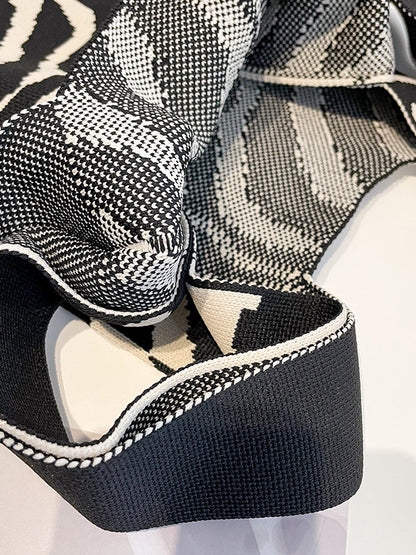 Elegantly Styled Bag for Everyday Wear
