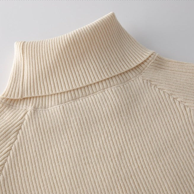 Classic Vintage Sweater with a Flattering Fit