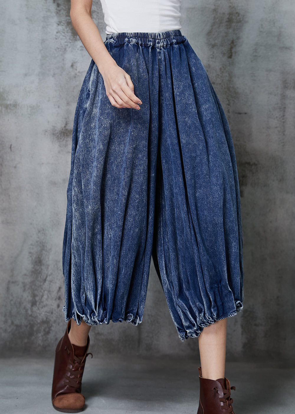 Classic Vintage Pants with a Flattering Fit