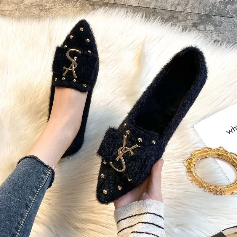 Classic Vintage Shoes with a Flattering Fit
