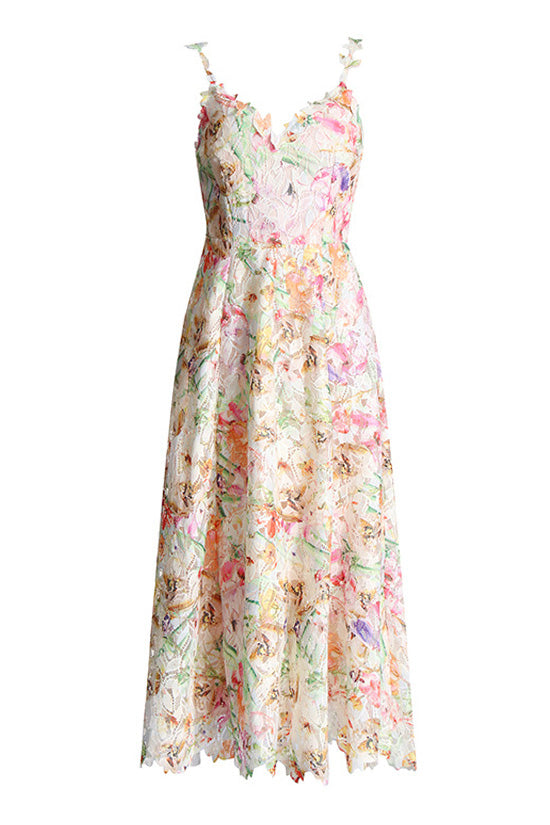 Beautifully Finished Dress in a Timeless Design