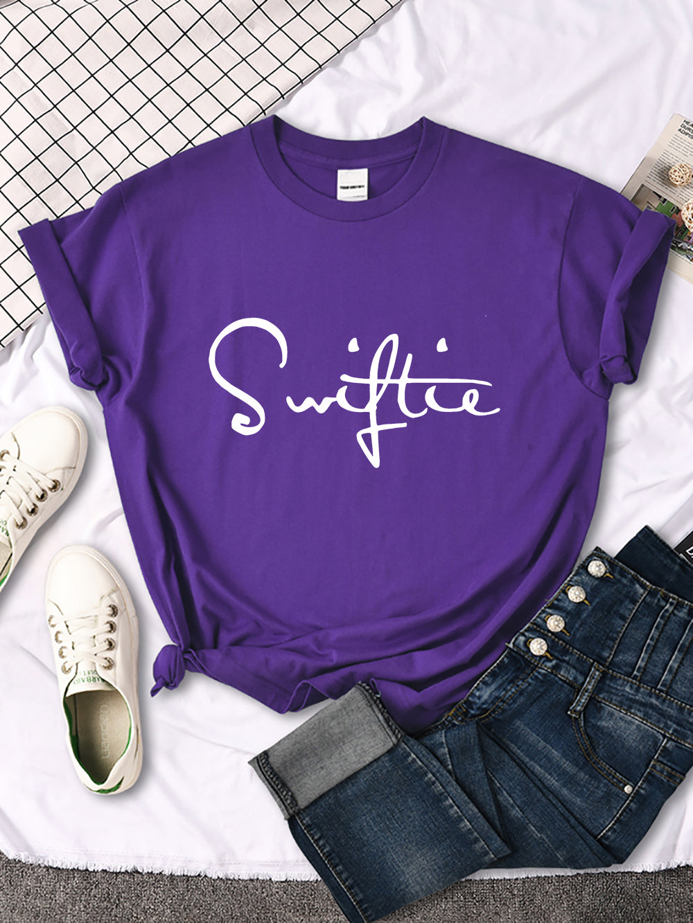 Well Tailored T-Shirt with a Graceful Silhouette