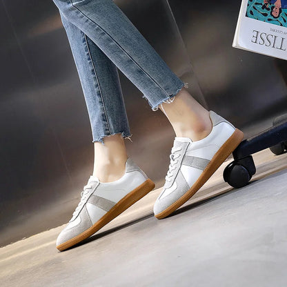 Classic Vintage Sneakers with a Flattering Fit