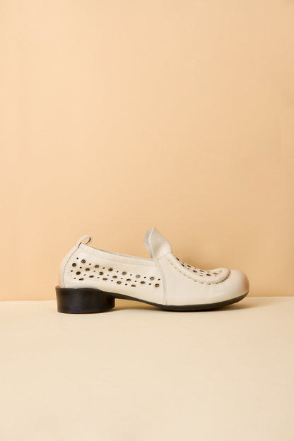 Gracefully Styled Garment for Any Occasion