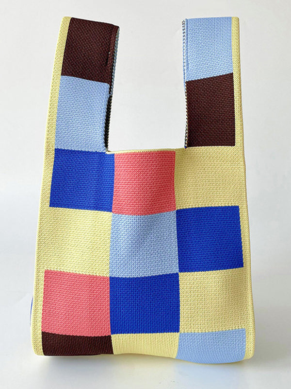 Well Tailored Bag with a Graceful Silhouette