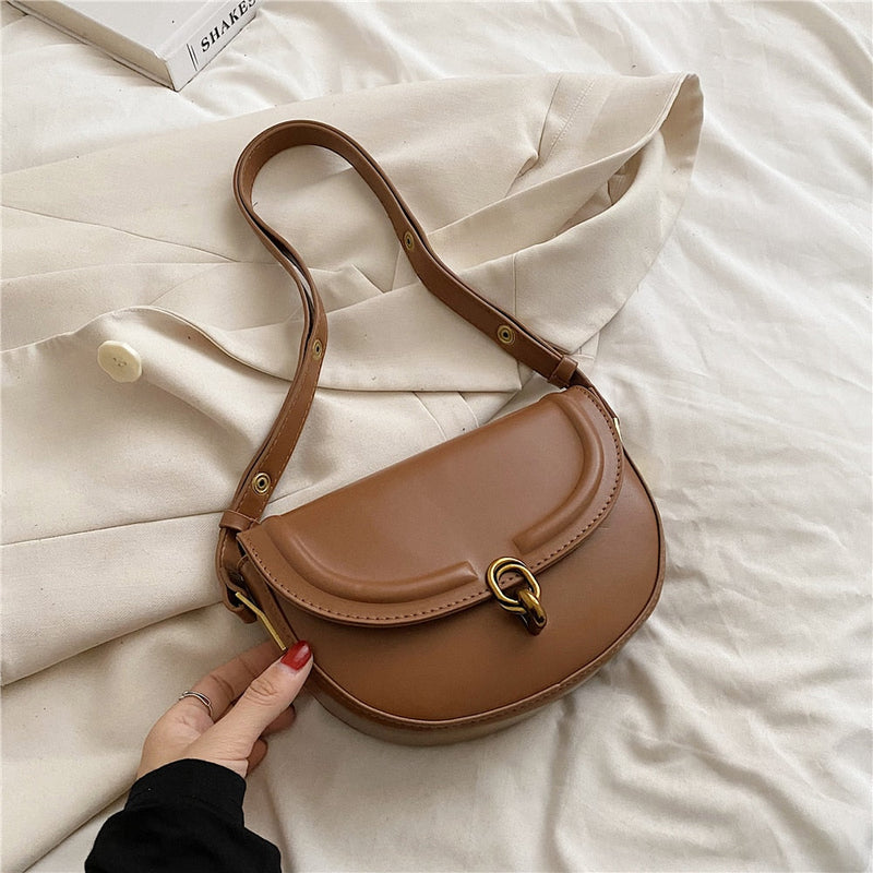 Polished Bag with an Effortless Classic Look