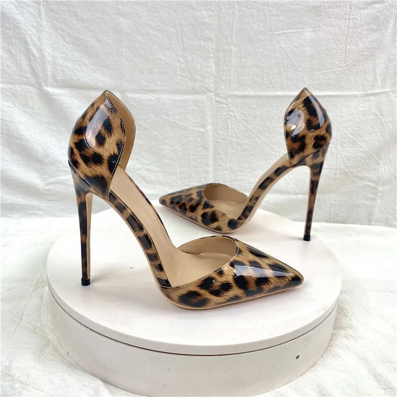 Effortlessly Elegant Shoes with a Timeless Design