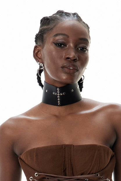 Gracefully Styled Garment for Any Occasion